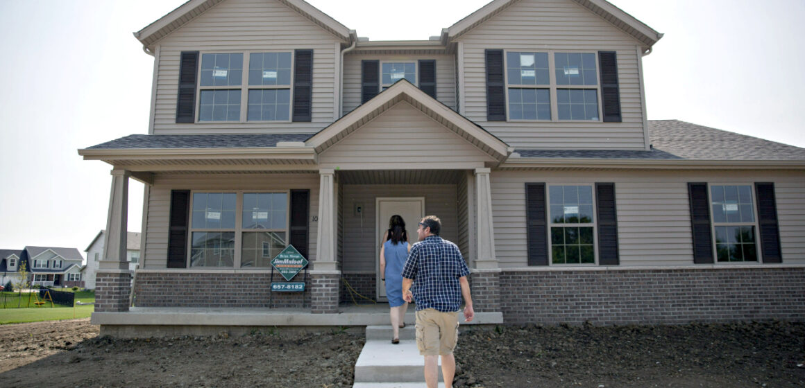 Mortgage rates rise to one-year high