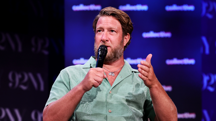 Dave Portnoy has message for ‘trashy, ratchet influencers’ amid viral Nantucket sign controversy