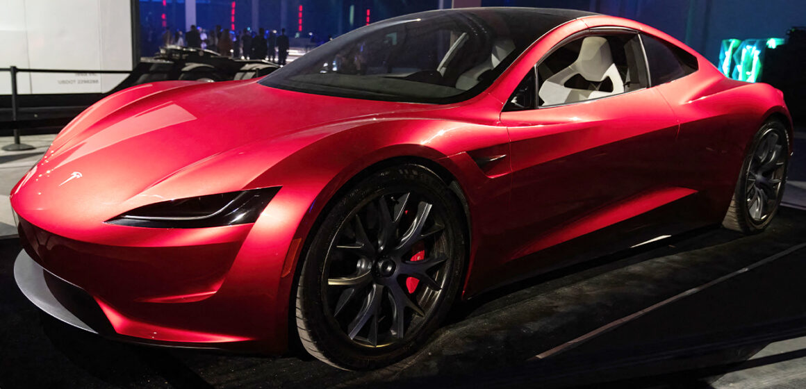 Tesla roadster display