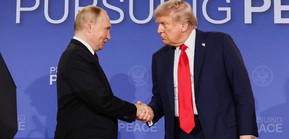 Trump putin shake